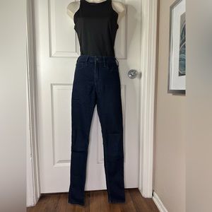 Hollister stretchy skinny jeans 5R